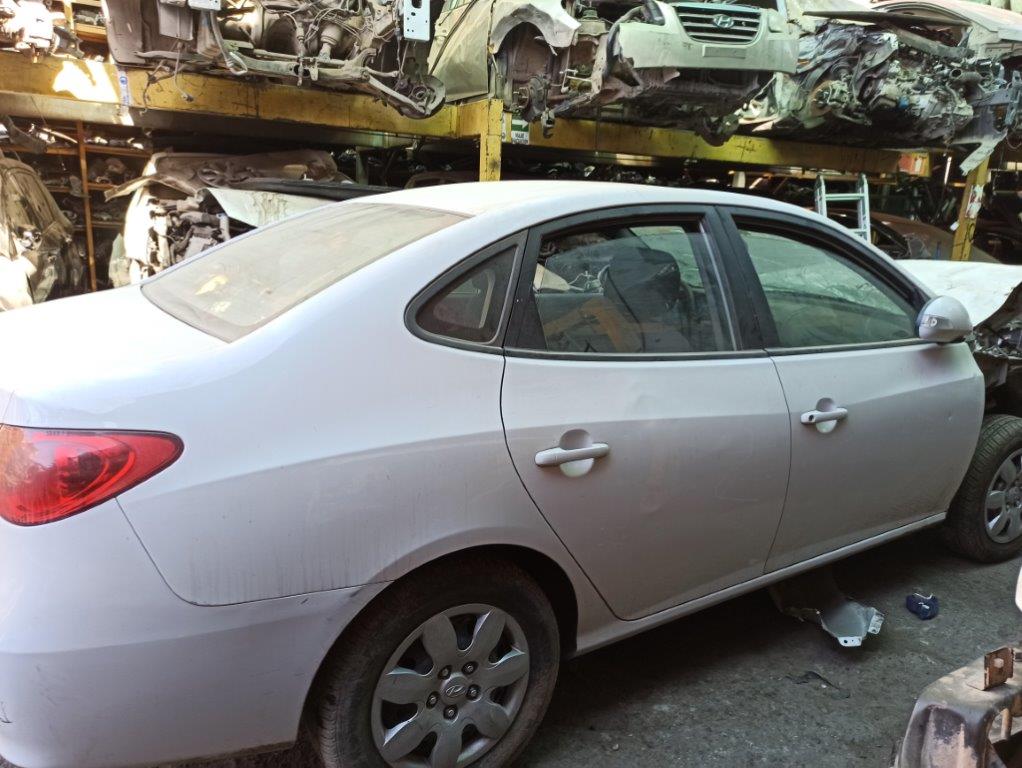  Hyundai ELANTRA 2011    EN DESARME